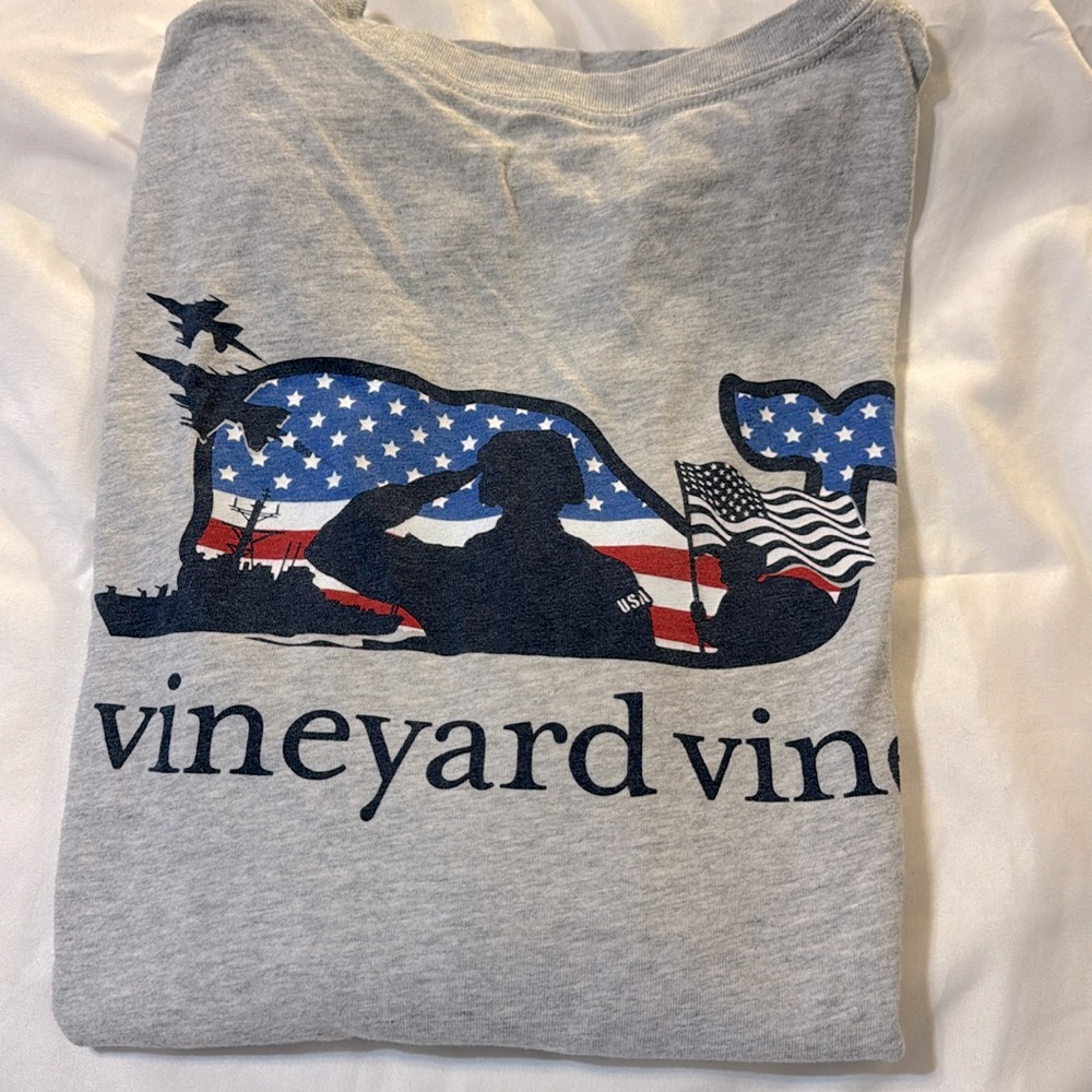 Men’s Vineyard Vines Long Sleeve Military Patriotic Veteran’s Tee Shirt